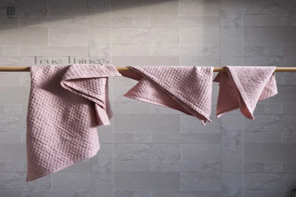 Women’s hand towels