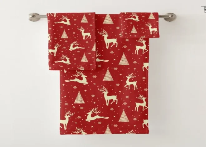 Women’s Holiday Towels