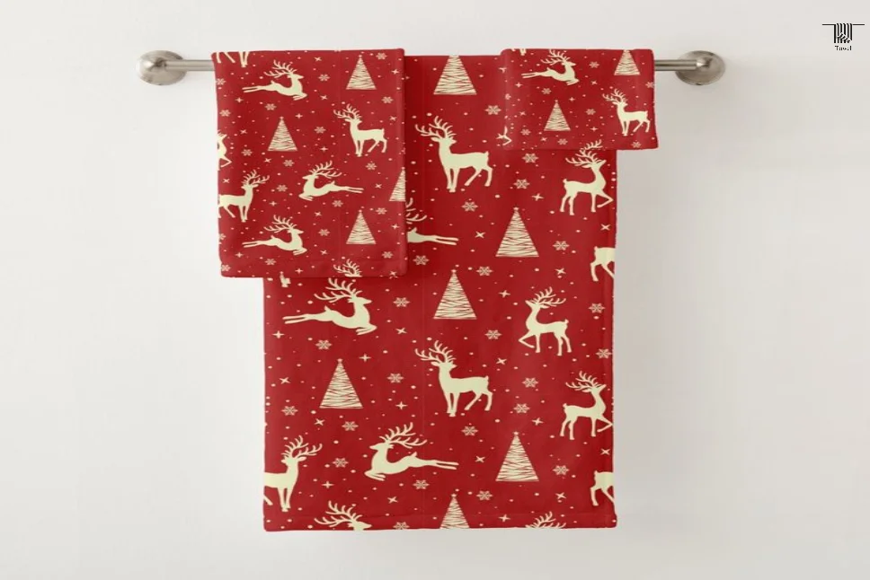 Women’s Holiday Towels