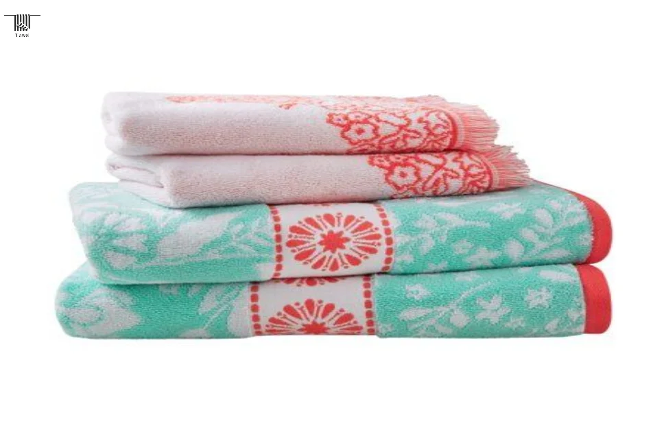 Women’s pattern towels